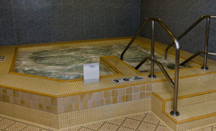 Gurnee spa pool